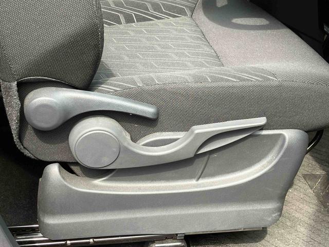 タンク カスタムＧ－Ｔ　７インチナビ　ＥＴＣ　ドライブレコーダー　保証１年間距離無制限付き　７インチナビ　ＥＴＣ車載器　ドライブレコーダー　バックカメラ　ＬＥＤヘッドランプ　両側電動スライドドア　運転席シートリフター　キーフリーシステム（13枚目）