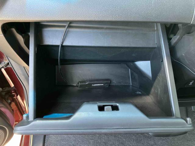 Ｎ－ＢＯＸカスタム Ｇ　ＳＳパッケージ　ナビゲーション　電動スライドドア　保証１年間距離無制限付き　両側電動スライドドア　ナビゲーション　両側電動スライドドア　オートライト　前席シートヒーター　ＨＩＤヘッドライト　サイドエアバッグ（17枚目）
