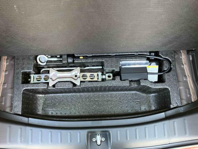 Ｎ－ＢＯＸカスタム Ｇ　ＳＳパッケージ　ナビゲーション　電動スライドドア　保証１年間距離無制限付き　両側電動スライドドア　ナビゲーション　両側電動スライドドア　オートライト　前席シートヒーター　ＨＩＤヘッドライト　サイドエアバッグ（32枚目）