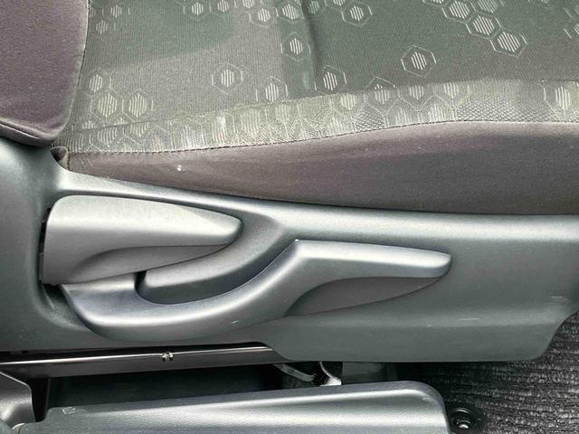 ラクティス Ｘ　ナビゲーション　ＥＴＣ車載器　バックカメラ　保証　まごころ保証　１年間・走行距離無制限付き　キーレスエントリー　バックカメラ　ＥＴＣ車載器　ナビゲーション　電動格納ドアミラー（18枚目）
