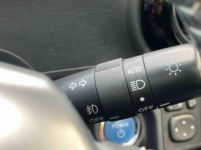アクア Ｇ　純正ナビゲーション　ＥＴＣ車載器　キーフリーシステム　保証　まごころ保証　１年間・走行距離無制限付き　純正ナビゲーション　バックカメラ　ＥＴＣ車載器　キーフリーシステム　オートクルーズコントロール　前席シートヒーター（11枚目）