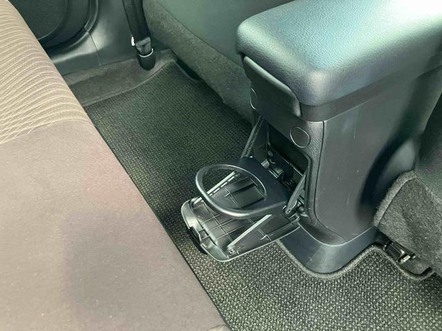 アクア Ｇ　純正ナビゲーション　ＥＴＣ車載器　キーフリーシステム　保証　まごころ保証　１年間・走行距離無制限付き　純正ナビゲーション　バックカメラ　ＥＴＣ車載器　キーフリーシステム　オートクルーズコントロール　前席シートヒーター（26枚目）