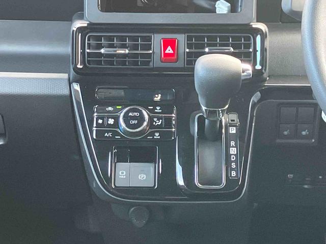 タント カスタムＸ　届け出済み未使用車　登録済み未使用車　アダプティブクルーズコントロール　レーンキープコントロール　パノラマモニター対応カメラ　電動パーキングブレーキ　両側電動スライドドア　６コーナーセンサー　ＬＥＤヘッドランプ　ＵＳＢ（12枚目）