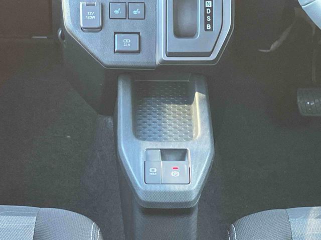 タフト Ｇターボ　クロムベンチャー　届け出済み未使用車　登録済み未使用車　クロムベンチャーモデル　インタークーラーターボ　バックカメラ　両席シートヒーター　アダプティブクルーズコントロール　レーンキープコントロール　電動パーキングブレーキ　コーナーセンサー（11枚目）