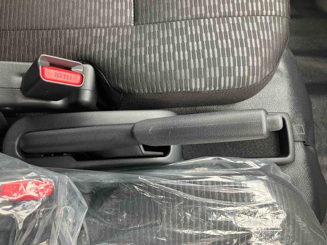 ハイゼットカーゴ ＤＸ　登録済み未使用車　保証　新車保証・まごころ保証　１年間・走行距離無制限付き（16枚目）