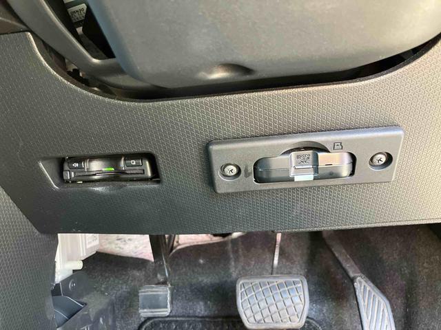 タント カスタムＲＳ　純正ナビ　ＥＴＣ　ドライブレコーダー　保証　新車保証・まごころ保証　１年間・走行距離無制限付き　純正９インチナビ　ＥＴＣ車載器　ドライブレコーダー　パノラマモニター　前席シートヒーター　アダプティブクルーズコントロール（8枚目）