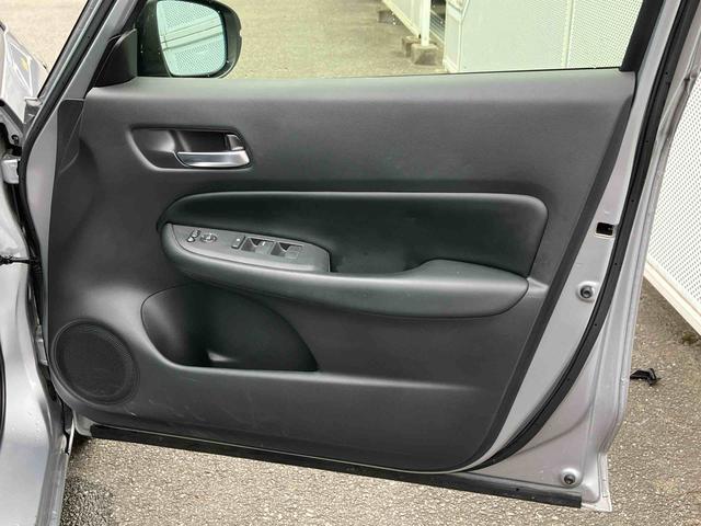 フィット e:HEVホーム ナビゲーション ETC車載器 保証 まごころ保証 1年間・走行距離無制限付き ナビゲーション ETC車載器 パワーウインドウ キーフリーシステム 電動格納ドアミラー 電動パーキングブレーキ クルーズコントロール(30枚目)