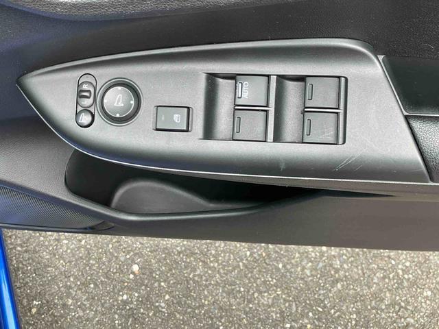 フィットハイブリッド L ホンダセンシング ナビゲーション ETC車載器 保証 まごころ保証 1年間・走行距離無制限付き ナビゲーション ETC車載器 バックカメラ 電動格納ドアミラー オートエアコン クルーズコントロール キーフリーシステム 電動パーキングブレーキ(7枚目)