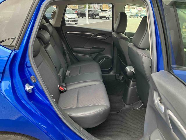 フィットハイブリッド L ホンダセンシング ナビゲーション ETC車載器 保証 まごころ保証 1年間・走行距離無制限付き ナビゲーション ETC車載器 バックカメラ 電動格納ドアミラー オートエアコン クルーズコントロール キーフリーシステム 電動パーキングブレーキ(26枚目)