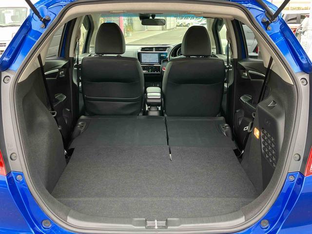フィットハイブリッド L ホンダセンシング ナビゲーション ETC車載器 保証 まごころ保証 1年間・走行距離無制限付き ナビゲーション ETC車載器 バックカメラ 電動格納ドアミラー オートエアコン クルーズコントロール キーフリーシステム 電動パーキングブレーキ(30枚目)