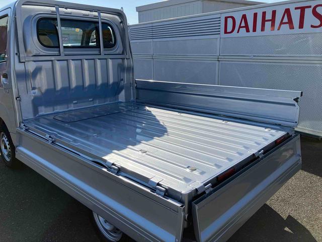 ハイゼットトラック スタンダード 車検整備2年付き FR専用CVT パートタイム4輪駆動 マルチリフレクターヘッドランプ AM/FM付きラジオ 6コーナーセンサー 三方開き 荷台フロア長2030mm 荷台幅1410mm オートライト(9枚目)
