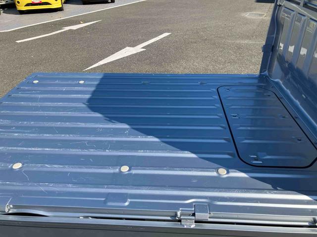 ハイゼットトラック スタンダード 車検整備2年付き FR専用CVT パートタイム4輪駆動 マルチリフレクターヘッドランプ AM/FM付きラジオ 6コーナーセンサー 三方開き 荷台フロア長2030mm 荷台幅1410mm オートライト(10枚目)