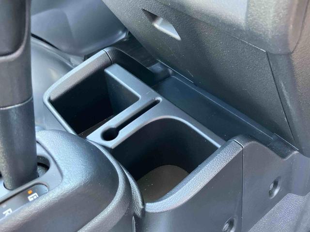 ハイゼットトラック スタンダード 車検整備2年付き FR専用CVT パートタイム4輪駆動 マルチリフレクターヘッドランプ AM/FM付きラジオ 6コーナーセンサー 三方開き 荷台フロア長2030mm 荷台幅1410mm オートライト(21枚目)