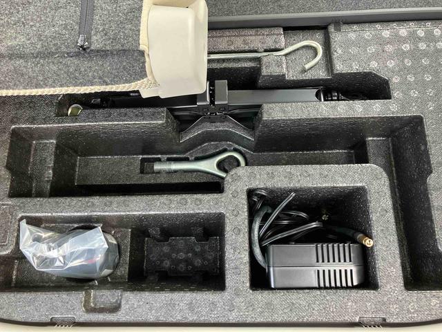 タント ウエルカムシート 福祉車両 フレンドシップシリーズ ウエルカムシート仕様 左側電動スライドドア オートエアコン AM/FM付きCDステレオ プッシュボタンスタート&キーフリーシステム マルチリフレクターヘッドランプ消費税非課税(31枚目)