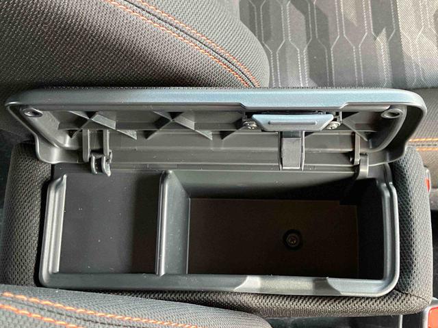 タフト Ｇターボ　インタークーラーターボエンジン　４輪駆動　パノラマモニター対応カメラ　純正９型オールインワンナビ　純正ＥＴＣ　前後ナビ連動式ドライブレコーダー　両席シートヒーター　４コーナーセンサー　１５インチタイヤ（27枚目）