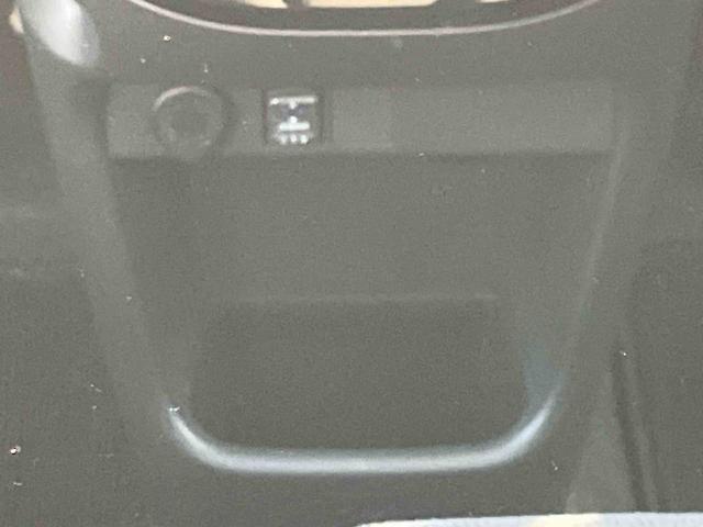 ムーヴキャンバス ＧブラックアクセントＶＳ　ＳＡＩＩＩ　パノラマモニター対応カメラ　純正７型ワイドエントリーナビ　純正ＥＴＣ　前後ナビ連動式ドライブレコーダー　両側電動スライドドア　運転席シートヒーター　ＬＥＤヘッドランプ　置きラクボックス　ＵＳＢソケット（13枚目）