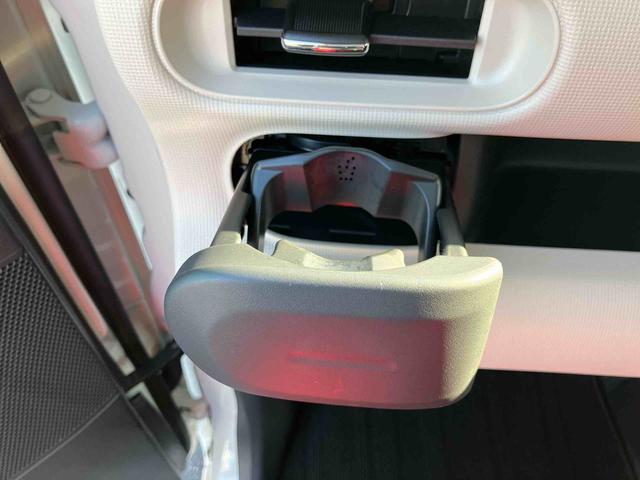 ムーヴキャンバス ＧブラックアクセントＶＳ　ＳＡＩＩＩ　パノラマモニター対応カメラ　純正７型ワイドエントリーナビ　純正ＥＴＣ　前後ナビ連動式ドライブレコーダー　両側電動スライドドア　運転席シートヒーター　ＬＥＤヘッドランプ　置きラクボックス　ＵＳＢソケット（15枚目）