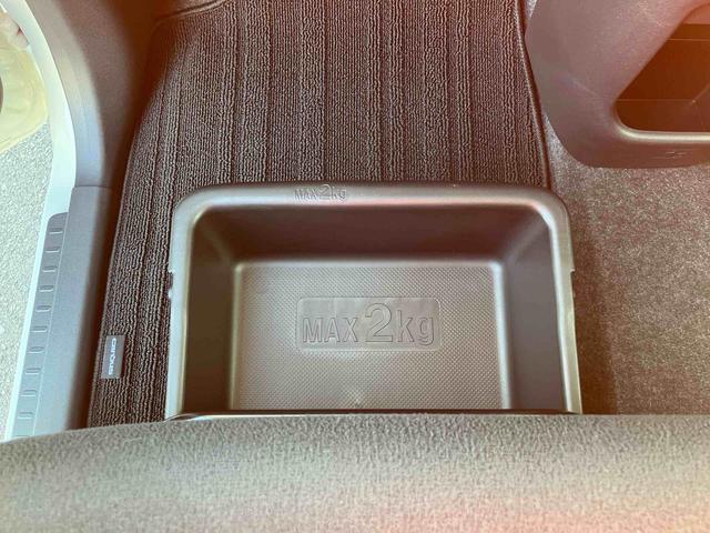 ムーヴキャンバス ＧブラックアクセントＶＳ　ＳＡＩＩＩ　パノラマモニター対応カメラ　純正７型ワイドエントリーナビ　純正ＥＴＣ　前後ナビ連動式ドライブレコーダー　両側電動スライドドア　運転席シートヒーター　ＬＥＤヘッドランプ　置きラクボックス　ＵＳＢソケット（18枚目）