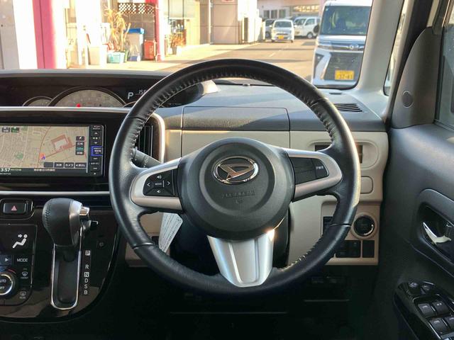 ムーヴキャンバス ＧブラックアクセントＶＳ　ＳＡＩＩＩ　パノラマモニター対応カメラ　純正７型ワイドエントリーナビ　純正ＥＴＣ　前後ナビ連動式ドライブレコーダー　両側電動スライドドア　運転席シートヒーター　ＬＥＤヘッドランプ　置きラクボックス　ＵＳＢソケット（19枚目）