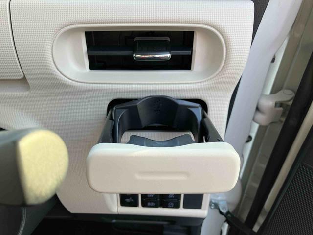 ムーヴキャンバス ＧブラックアクセントＶＳ　ＳＡＩＩＩ　パノラマモニター対応カメラ　純正７型ワイドエントリーナビ　純正ＥＴＣ　前後ナビ連動式ドライブレコーダー　両側電動スライドドア　運転席シートヒーター　ＬＥＤヘッドランプ　置きラクボックス　ＵＳＢソケット（25枚目）