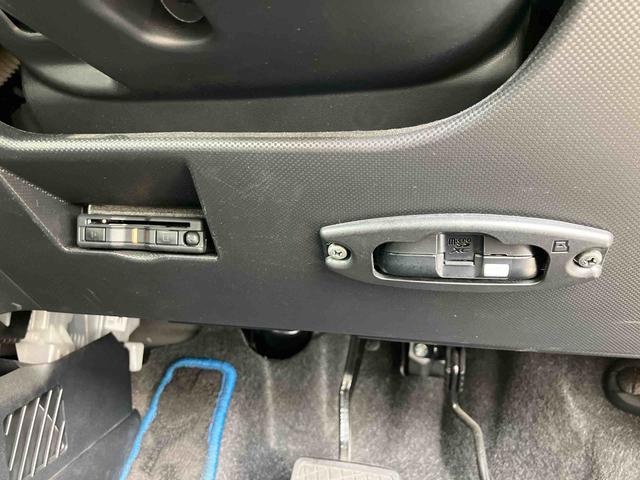 ロッキー プレミアムG HEV ハイブリッドモデル 純正9型オールインワンナビ パノラマモニター対応カメラ 前後ナビ連動式ドライブレコーダー 純正ETC 17インチアルミホイール アダプティブクルーズコントロール 両席シートヒーター(29枚目)