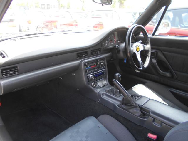 カプチーノ ベースグレード　最終型　５速マニュアル　ツインカムターボ　ノーマル車　４ＷＡＹオープンカー　純正リアウイング　後期型専用１４インチアルミ　ＣＤオーディオ　ＥＴＣ付　収納ネット　ルーフ収納カバー付き（9枚目）