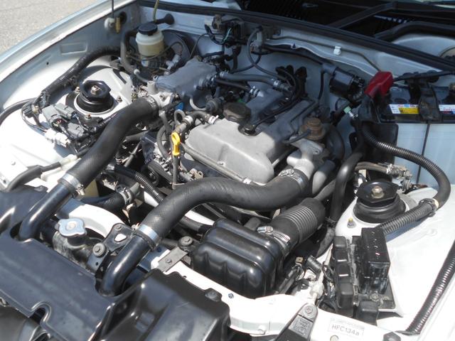 カプチーノ ベースグレード　最終型　５速マニュアル　ツインカムターボ　ノーマル車　４ＷＡＹオープンカー　純正リアウイング　後期型専用１４インチアルミ　ＣＤオーディオ　ＥＴＣ付　収納ネット　ルーフ収納カバー付き（24枚目）