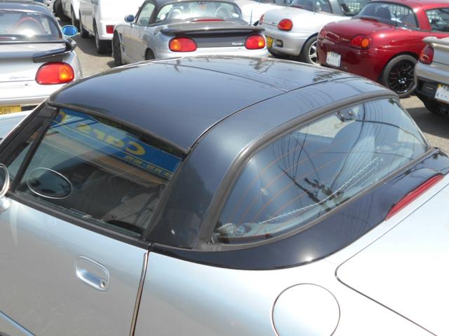 カプチーノ ベースグレード　最終型　５速マニュアル　ツインカムターボ　ノーマル車　４ＷＡＹオープンカー　純正リアウイング　後期型専用１４インチアルミ　ＣＤオーディオ　ＥＴＣ付　収納ネット　ルーフ収納カバー付き（32枚目）