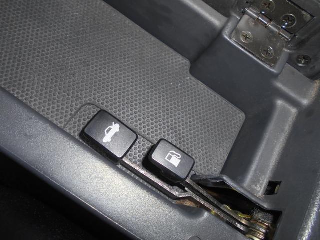 カプチーノ ベースグレード　後期型　５速マニュアル　モンスタースポーツＫ１００キット搭載　クスコ製ＬＳＤ　ローダウンサス　エリートＳＰＬ４灯ヘッドライト　ガレージジョンマフラー　クスコ製強化クラッチ　フロントスポイラー（18枚目）