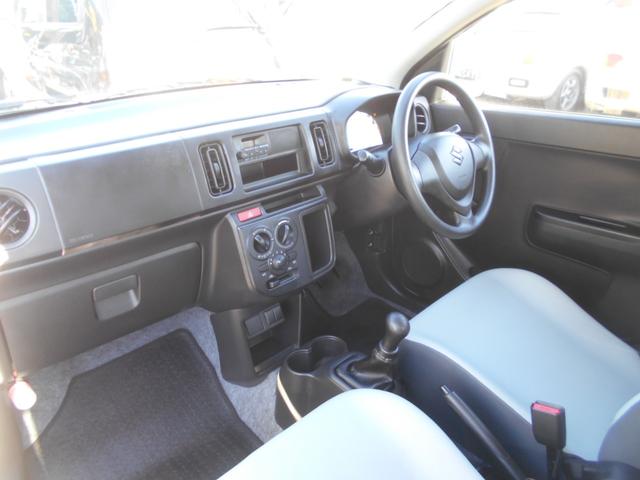 アルト ＶＰ　５速マニュアル　５ドアハッチバック　４ナンバーバン　Ｗエアーバッグ　パワステ　エアコン　純正ラジオ　ＥＴＣ　キーレス　スペアキー　１５インチホイール　４人乗り（9枚目）