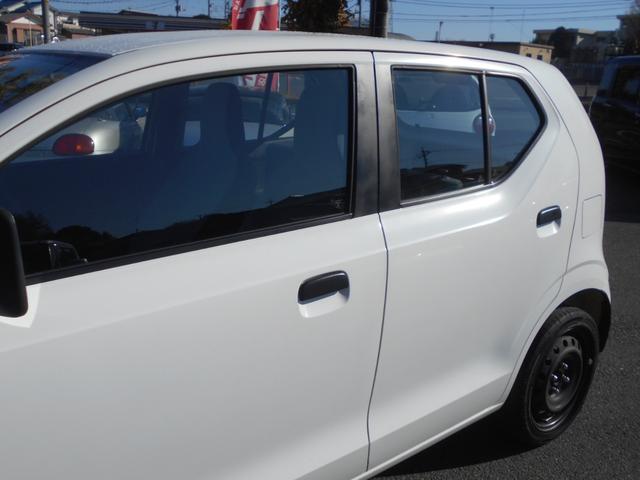 アルト ＶＰ　５速マニュアル　５ドアハッチバック　４ナンバーバン　Ｗエアーバッグ　パワステ　エアコン　純正ラジオ　ＥＴＣ　キーレス　スペアキー　１５インチホイール　４人乗り（33枚目）