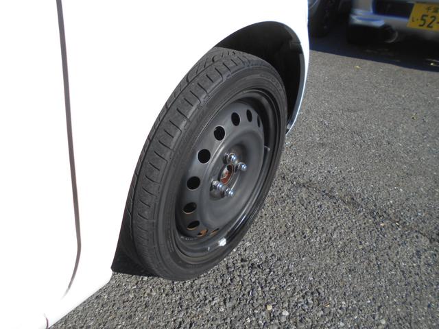 アルト ＶＰ　５速マニュアル　５ドアハッチバック　４ナンバーバン　Ｗエアーバッグ　パワステ　エアコン　純正ラジオ　ＥＴＣ　キーレス　スペアキー　１５インチホイール　４人乗り（60枚目）