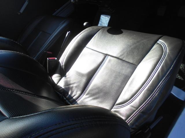 ジムニー ランドベンチャー　５速　４ＷＤ　ターボ　リフトアップ　１６インチアルミ　マッドタイヤ　社外前後バンパー　ウイルズウインマフラー　ＬＥＤヘッドライト　背面タイヤ　パワステ　ＣＤ　ＥＴＣ　タイミングベルト一式交換済（18枚目）