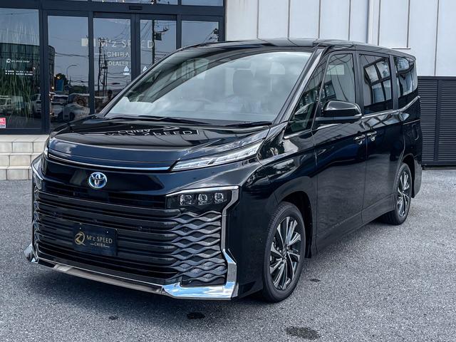 ヴォクシー ハイブリッドＳ－Ｚ　登録済み未使用車　快適利便パッケージ　ドライビングサポートパッケージ　ＢＳＭ　ＰＶＭ　ＴＶ　ＣＤ／ＤＶＤデッキ　Ｂｌｕｅｔｏｏｔｈ　１０．５インチＤＡ　３眼ＬＥＤヘッドランプ　シートヒーター（32枚目）