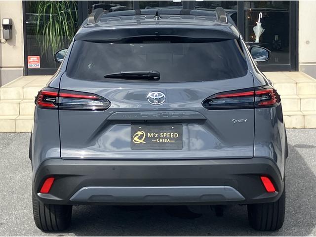 カローラクロス ハイブリッド　Ｚ　ノラマルーフ　パノラミックビューモニター　ブラインドスポットモニター　安心降車アシスト　パーキングサポートブレーキ　アダプティブハイビーム　ステアリングヒーター　ナノイーＸ　置くだけ充電（26枚目）