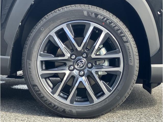 カローラクロス ハイブリッド　Ｚ　ノラマルーフ　パノラミックビューモニター　ブラインドスポットモニター　安心降車アシスト　パーキングサポートブレーキ　アダプティブハイビーム　ステアリングヒーター　ナノイーＸ　置くだけ充電（19枚目）