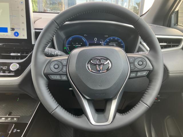 カローラクロス ハイブリッド　Ｚ　ノラマルーフ　パノラミックビューモニター　ブラインドスポットモニター　安心降車アシスト　パーキングサポートブレーキ　アダプティブハイビーム　ステアリングヒーター　ナノイーＸ　置くだけ充電（47枚目）