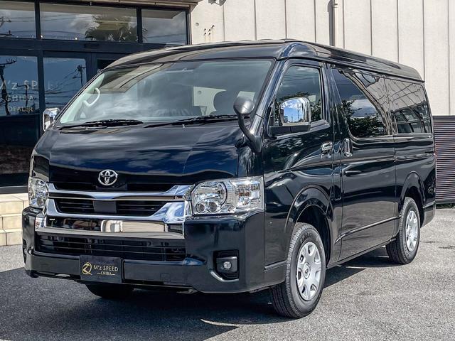 ハイエースワゴン ＧＬ　登録済み未使用車　パワースライドドア　両側固定式リヤサイドガラス　ＬＥＤヘッドランプ　パノラミックビューモニター　デジタルインナミラー　スマートキター　オーディレス　イージークローザー付きバックドア（9枚目）