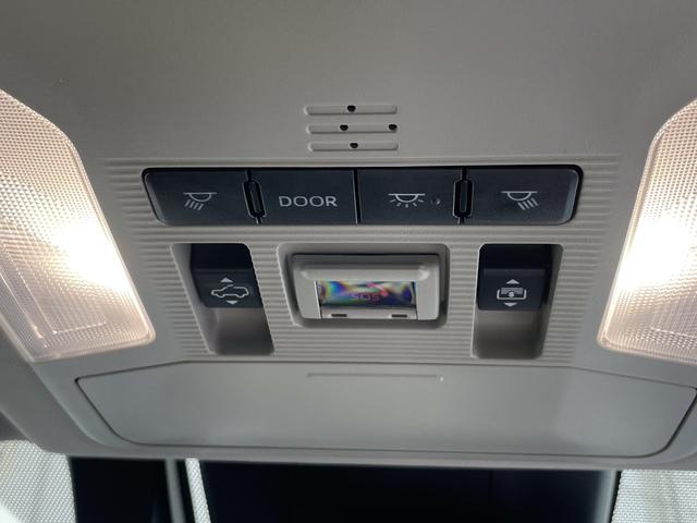 ＲＡＶ４ ハイブリッドアドベンチャー　パノラマルーフ　パノラミックビューモニター　ＢＳＭ　ＥＴＣ２．０　パワーバックドア　デジタルインナーミラー録画機能付き　ＡＣコンセント　Ｂｌｕｅｔｏｏｔｈ　寒冷地仕様　コネクティッドナビ（33枚目）