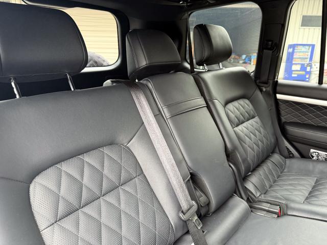 ランドクルーザー ＺＸ　Ｇ－フロンティア　メーカーオプションナビ　ＥＴＣ２．０　ＰＶＭ　ＢＳＭ　ムーンルーフ　　モデリスタエアロ　ガナドールマフラー　２２インチホイール　パワーバックドア　クールボックス　ＲＯＴＲＥＸタービンチャージャーＫＩＴ（39枚目）