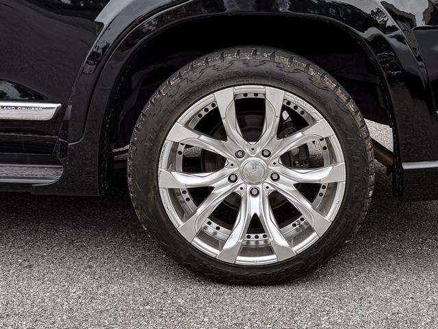 ランドクルーザー ＺＸ　Ｇ－フロンティア　メーカーオプションナビ　ＥＴＣ２．０　ＰＶＭ　ＢＳＭ　ムーンルーフ　　モデリスタエアロ　ガナドールマフラー　２２インチホイール　パワーバックドア　クールボックス　ＲＯＴＲＥＸタービンチャージャーＫＩＴ（48枚目）