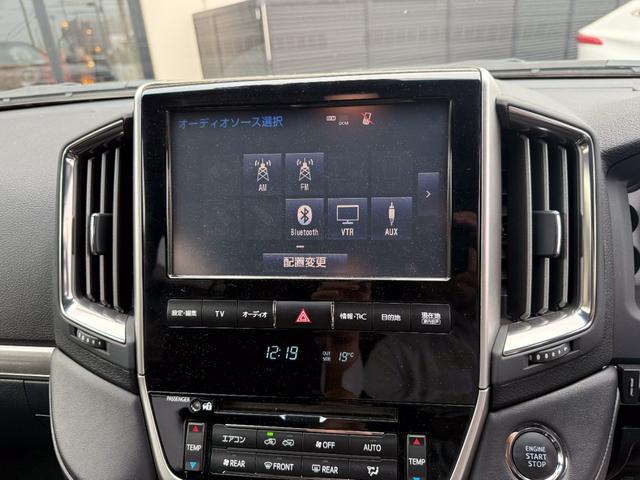 ランドクルーザー ＺＸ　Ｇ－フロンティア　メーカーオプションナビ　ＥＴＣ２．０　ＰＶＭ　ＢＳＭ　ムーンルーフ　　モデリスタエアロ　ガナドールマフラー　２２インチホイール　パワーバックドア　クールボックス　ＲＯＴＲＥＸタービンチャージャーＫＩＴ（50枚目）