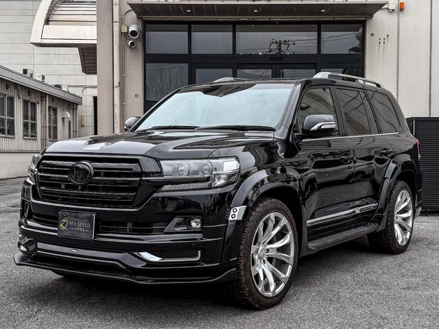 ランドクルーザー ＺＸ　Ｇ－フロンティア　メーカーオプションナビ　ＥＴＣ２．０　ＰＶＭ　ＢＳＭ　ムーンルーフ　　モデリスタエアロ　ガナドールマフラー　２２インチホイール　パワーバックドア　クールボックス　ＲＯＴＲＥＸタービンチャージャーＫＩＴ（65枚目）