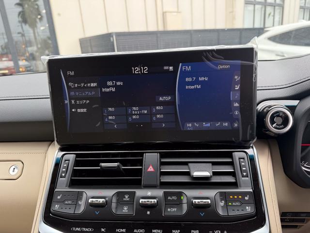 ランドクルーザー ＺＸ　登録済み未使用車　ＴコネクトＳＤナビ　ＪＢＬスピーカー　リヤエンターシステム　寒冷地仕様　ＰＶＭ　ＢＳＭ　ＥＴＣ２．０　リヤデフロック　ルーフレール　空気圧警報システム　クールボックス　ルーフレール（12枚目）