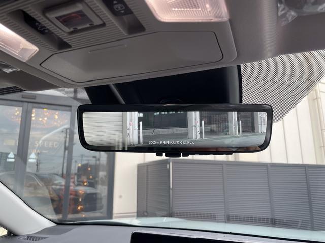 ＲＡＶ４ ハイブリッドアドベンチャー　パノラマルーフ　パノラミックビューモニター　ＢＳＭ　ＥＴＣ２．０　パワーバックドア　デジタルインナーミラー録画機能付き　ＡＣコンセント　Ｂｌｕｅｔｏｏｔｈ　寒冷地仕様　コネクティッドナビ　リヤフォグ（17枚目）