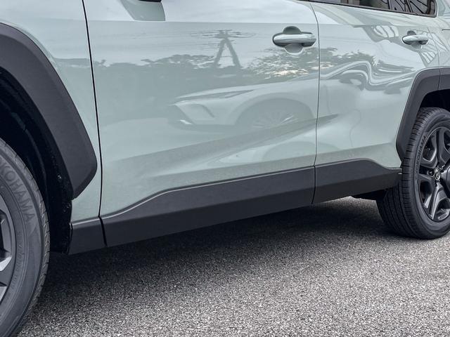 ＲＡＶ４ ハイブリッドアドベンチャー　パノラマルーフ　パノラミックビューモニター　ＢＳＭ　ＥＴＣ２．０　パワーバックドア　デジタルインナーミラー録画機能付き　ＡＣコンセント　Ｂｌｕｅｔｏｏｔｈ　寒冷地仕様　コネクティッドナビ　リヤフォグ（18枚目）