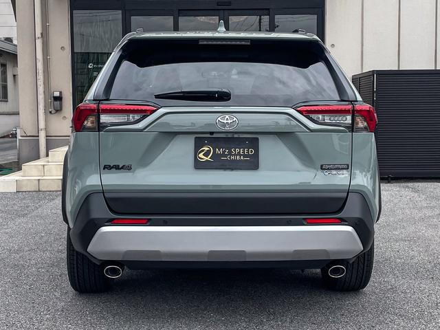 ＲＡＶ４ ハイブリッドアドベンチャー　パノラマルーフ　パノラミックビューモニター　ＢＳＭ　ＥＴＣ２．０　パワーバックドア　デジタルインナーミラー録画機能付き　ＡＣコンセント　Ｂｌｕｅｔｏｏｔｈ　寒冷地仕様　コネクティッドナビ　リヤフォグ（23枚目）