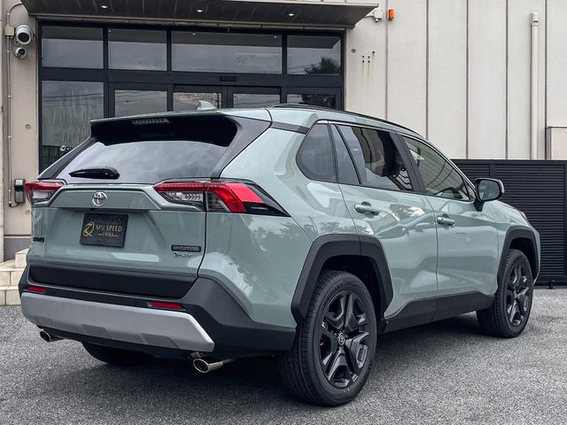 ＲＡＶ４ ハイブリッドアドベンチャー　パノラマルーフ　パノラミックビューモニター　ＢＳＭ　ＥＴＣ２．０　パワーバックドア　デジタルインナーミラー録画機能付き　ＡＣコンセント　Ｂｌｕｅｔｏｏｔｈ　寒冷地仕様　コネクティッドナビ　リヤフォグ（33枚目）