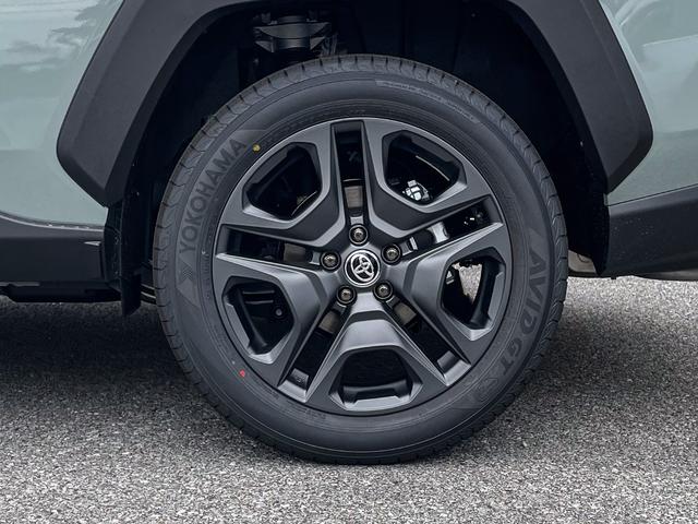 ＲＡＶ４ ハイブリッドアドベンチャー　パノラマルーフ　パノラミックビューモニター　ＢＳＭ　ＥＴＣ２．０　パワーバックドア　デジタルインナーミラー録画機能付き　ＡＣコンセント　Ｂｌｕｅｔｏｏｔｈ　寒冷地仕様　コネクティッドナビ　リヤフォグ（60枚目）