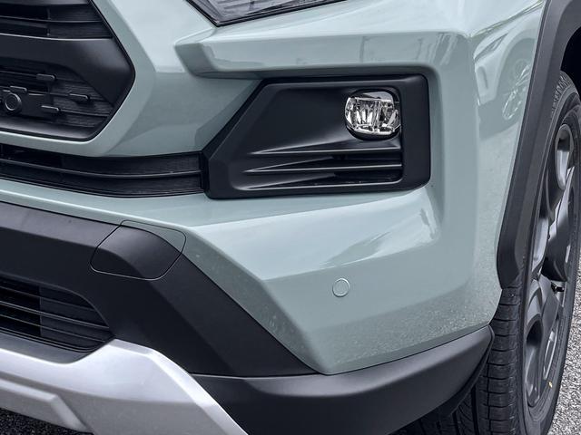 ＲＡＶ４ ハイブリッドアドベンチャー　パノラマルーフ　パノラミックビューモニター　ＢＳＭ　ＥＴＣ２．０　パワーバックドア　デジタルインナーミラー録画機能付き　ＡＣコンセント　Ｂｌｕｅｔｏｏｔｈ　寒冷地仕様　コネクティッドナビ　リヤフォグ（64枚目）